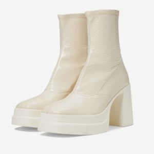 NWT Free People Double Stack Platform Patent Leather Boots in Bone Sz. 39.5